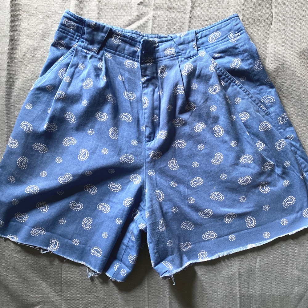 ✨Vintage high-waisted shorts✨